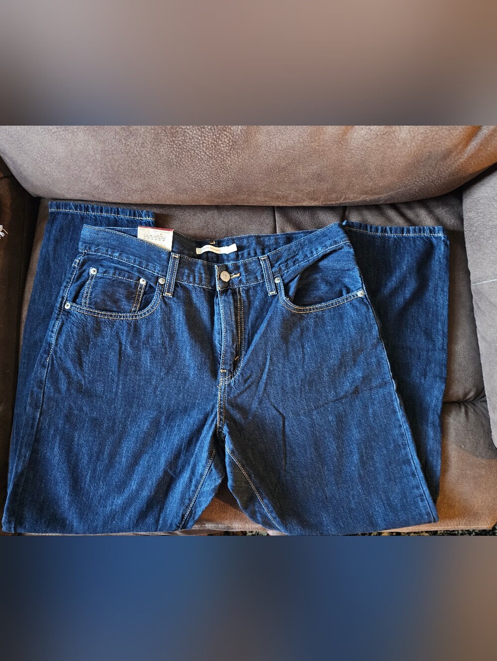 Levis Relaxed Fit Straightleg NWT